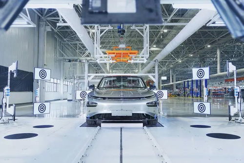 正在加速分化的新能源汽車 九座以上乘用車的寧靜與喧囂